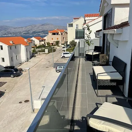 Pearl Of Apartamento Postira